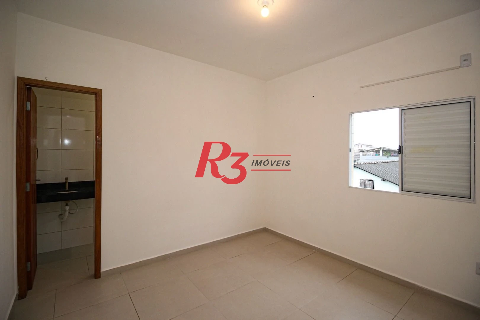 Casa com 2 dormitórios à venda, 90 m² por R$ 375.000,00 - Castelo - Santos/SP