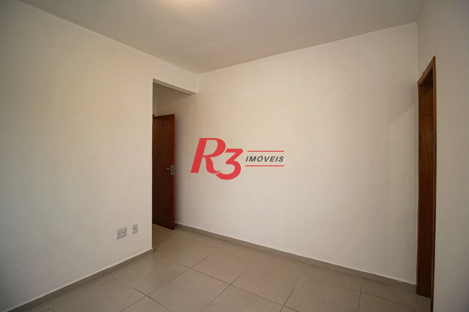 Casa com 2 dormitórios à venda, 90 m² por R$ 375.000,00 - Castelo - Santos/SP
