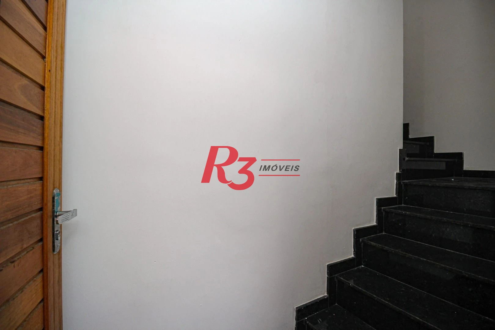 Casa com 2 dormitórios à venda, 90 m² por R$ 375.000,00 - Castelo - Santos/SP