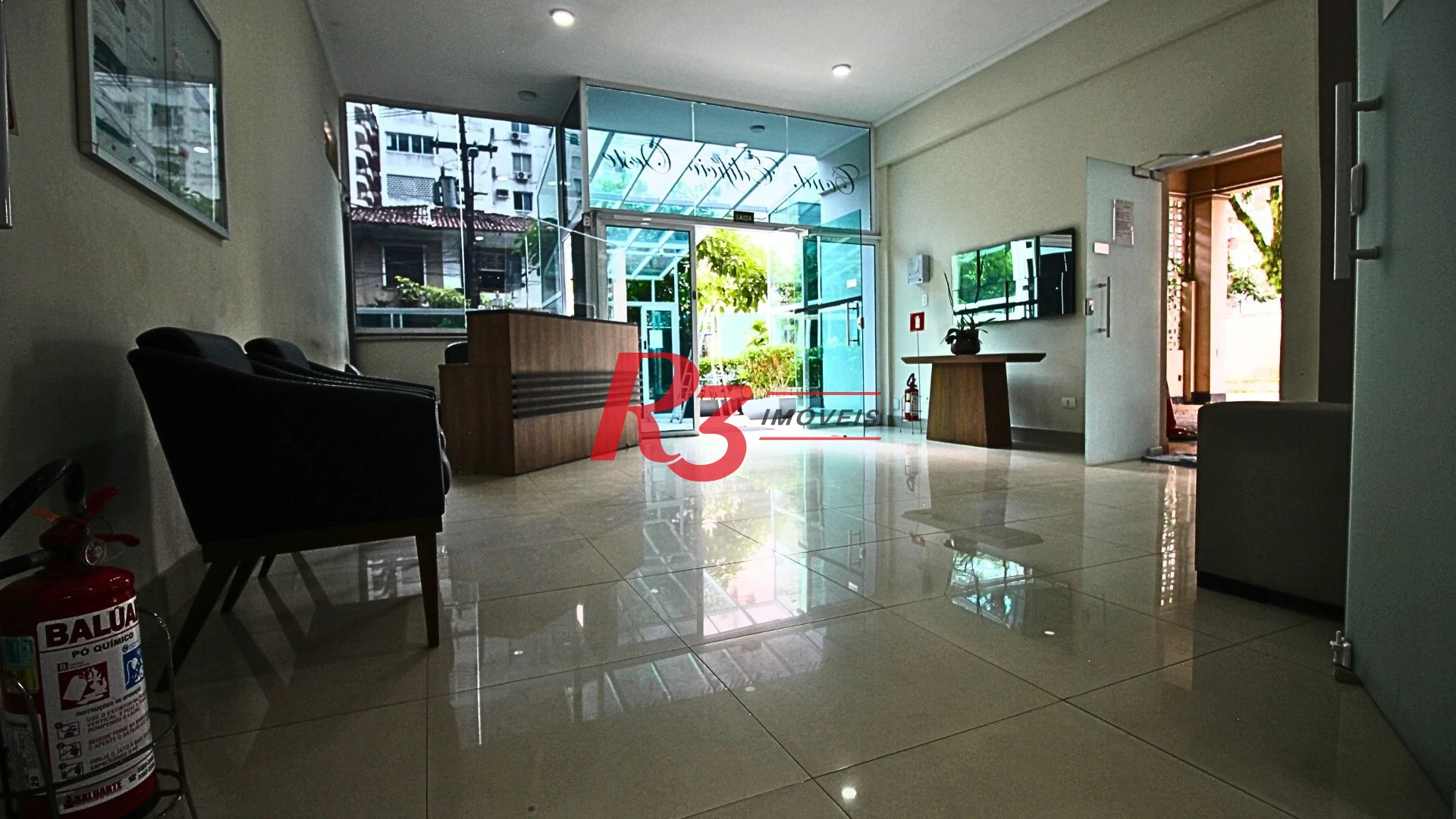 Kitnet, 28 m² - venda por R$ 300.000,00 ou aluguel por R$ 3.000,00/mês - Boqueirão - Santos/SP