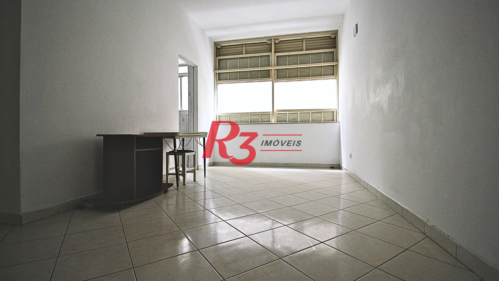 Kitnet, 28 m² - venda por R$ 300.000,00 ou aluguel por R$ 3.000,00/mês - Boqueirão - Santos/SP