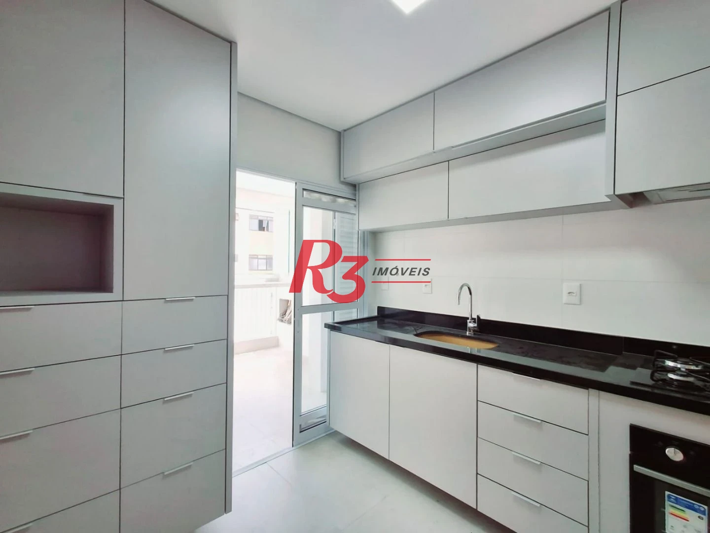 Apartamento para alugar, 94 m² por R$ 8.000,00/mês - Boqueirão - Santos/SP