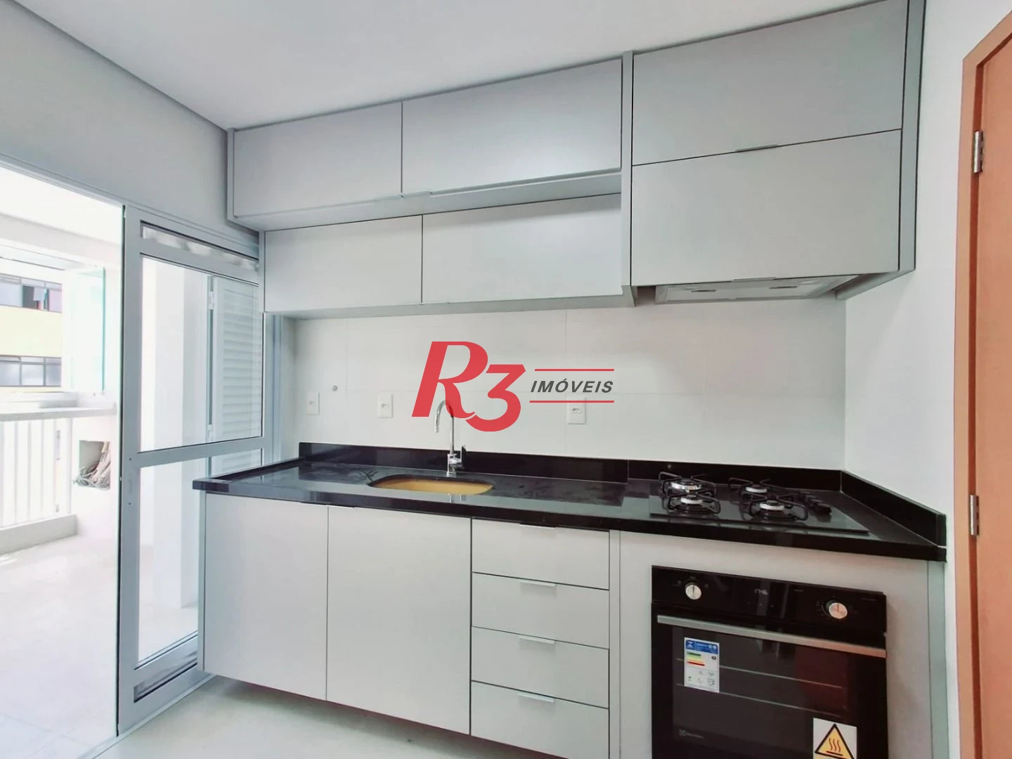 Apartamento para alugar, 94 m² por R$ 8.000,00/mês - Boqueirão - Santos/SP