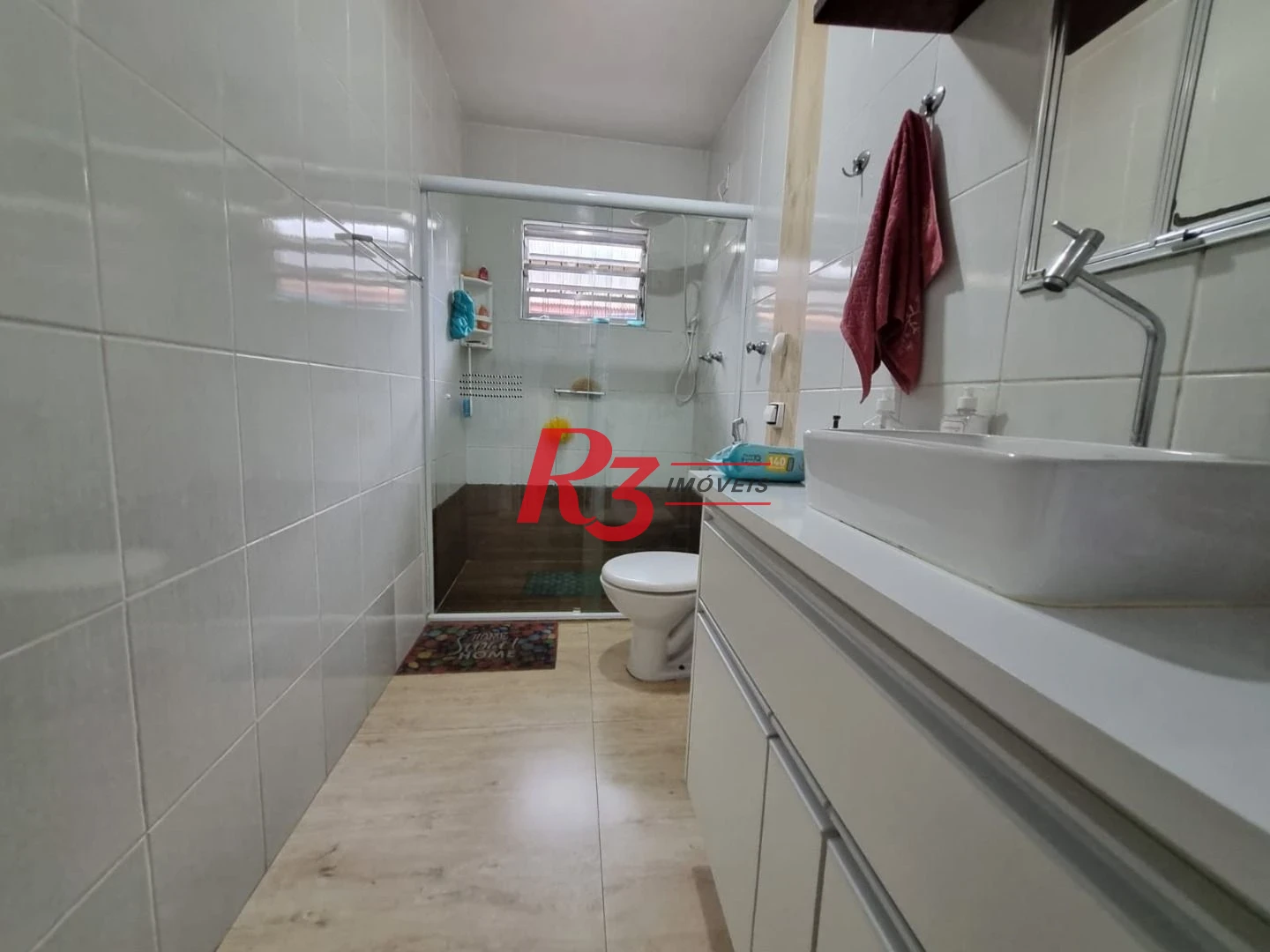 Excelente sobrado com 3 quartos e 3 vagas à venda no Parque Bitarú com condição imperdível!!