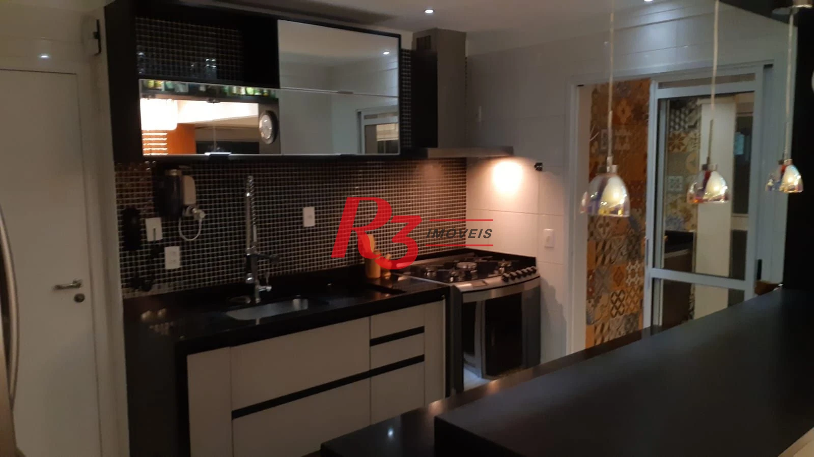 Apartamento com 3 dormitórios à venda, 171 m² por R$ 2.670.000,00 - Embaré - Santos/SP