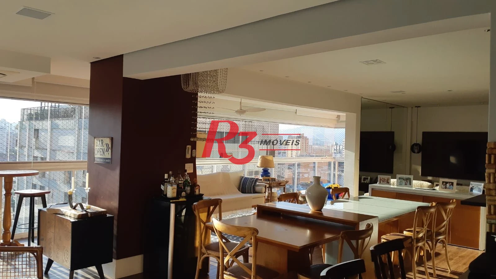 Apartamento com 3 dormitórios à venda, 171 m² por R$ 2.670.000,00 - Embaré - Santos/SP