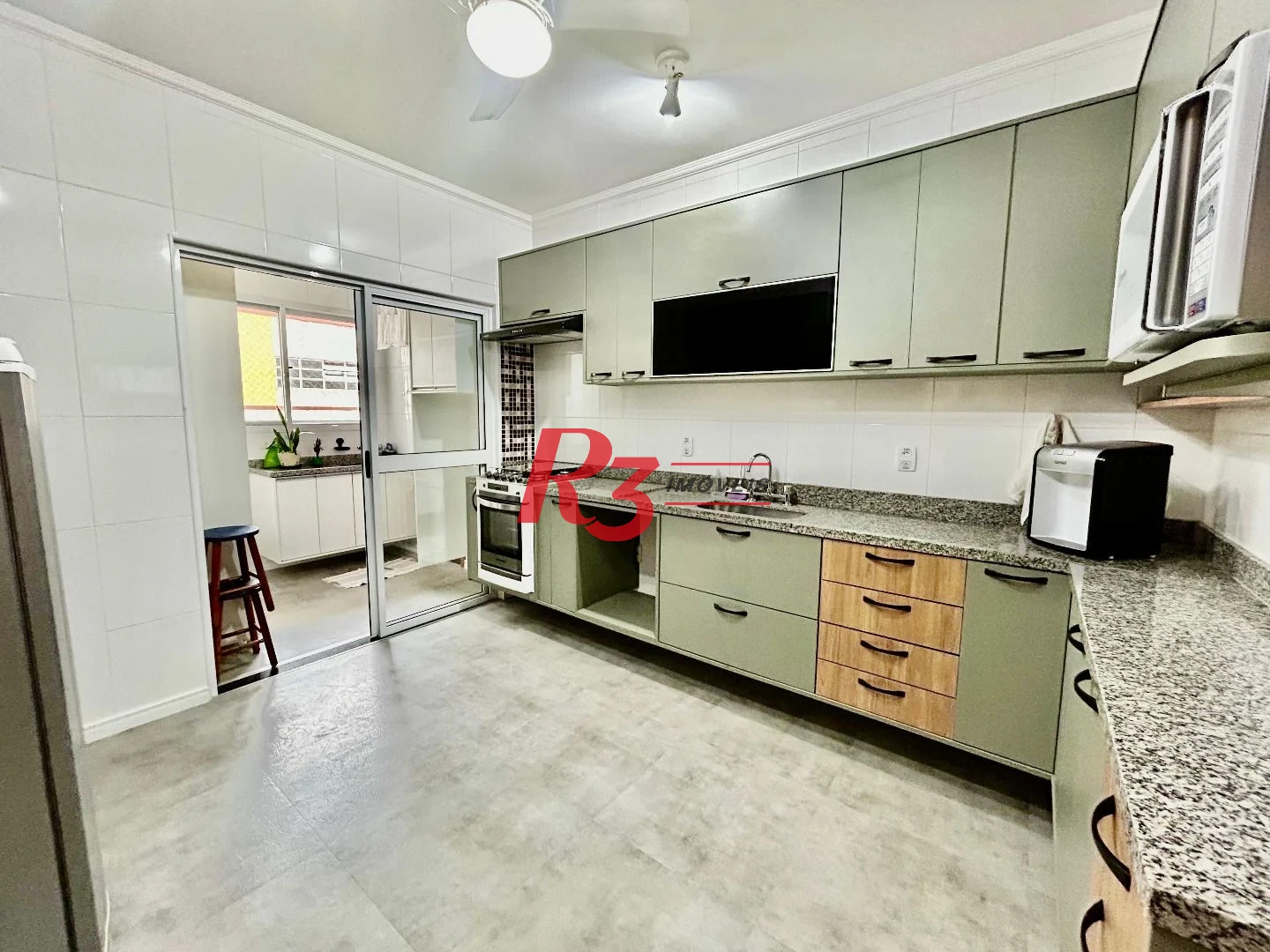 Apartamento com 3 dormitórios à venda, 101 m² por R$ 1.330.000,00 - Aparecida - Santos/SP