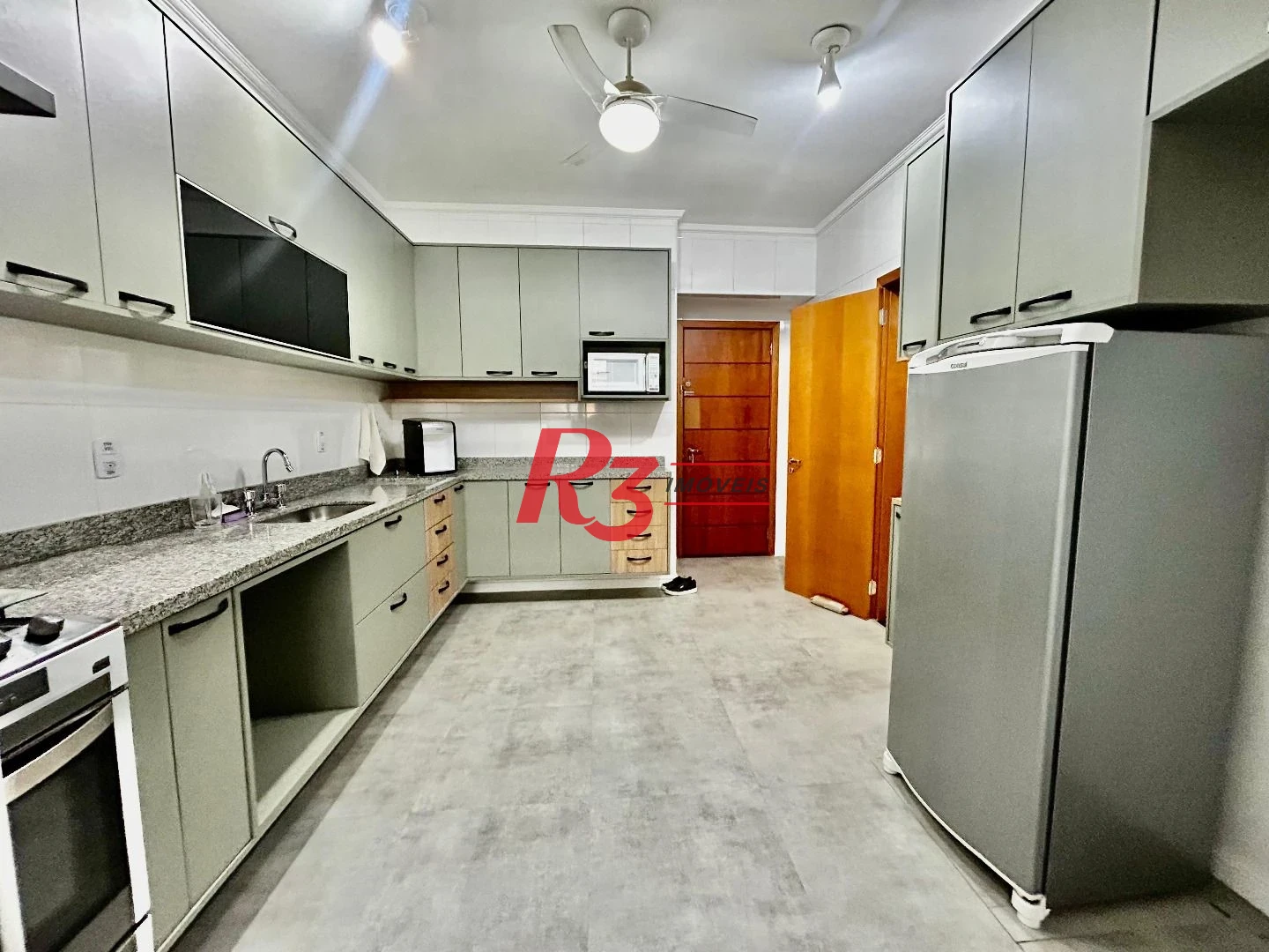Apartamento com 3 dormitórios à venda, 101 m² por R$ 1.330.000,00 - Aparecida - Santos/SP