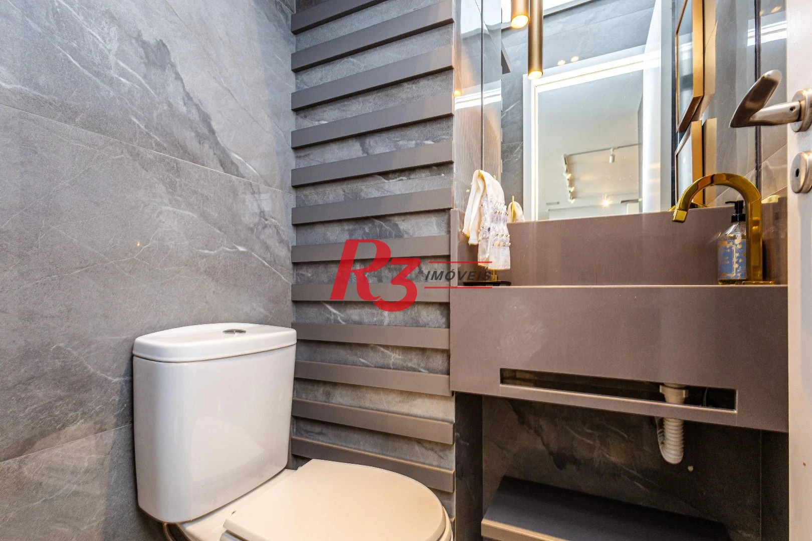 Apartamento com 3 dormitórios à venda, 167 m² por R$ 2.800.000,00 - Boqueirão - Santos/SP