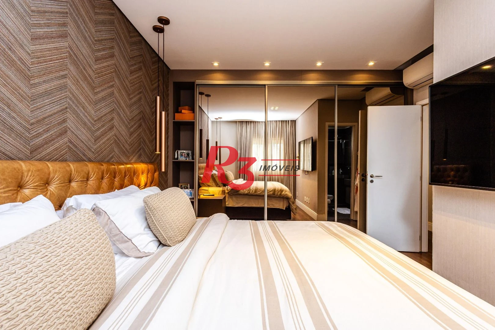 Apartamento com 3 dormitórios à venda, 167 m² por R$ 2.800.000,00 - Boqueirão - Santos/SP