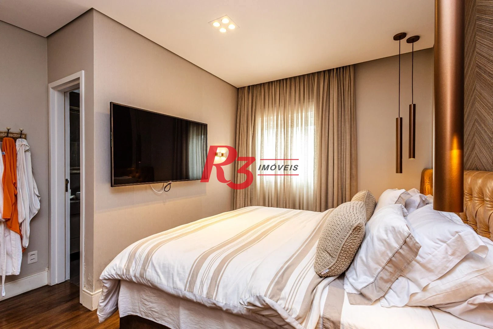 Apartamento com 3 dormitórios à venda, 167 m² por R$ 2.800.000,00 - Boqueirão - Santos/SP