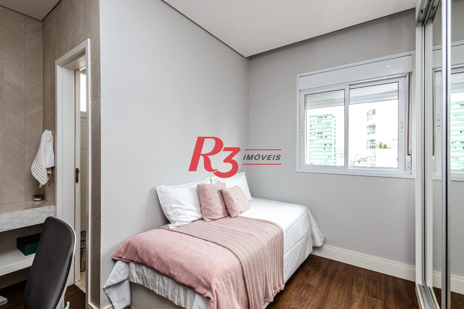 Apartamento com 3 dormitórios à venda, 167 m² por R$ 2.800.000,00 - Boqueirão - Santos/SP