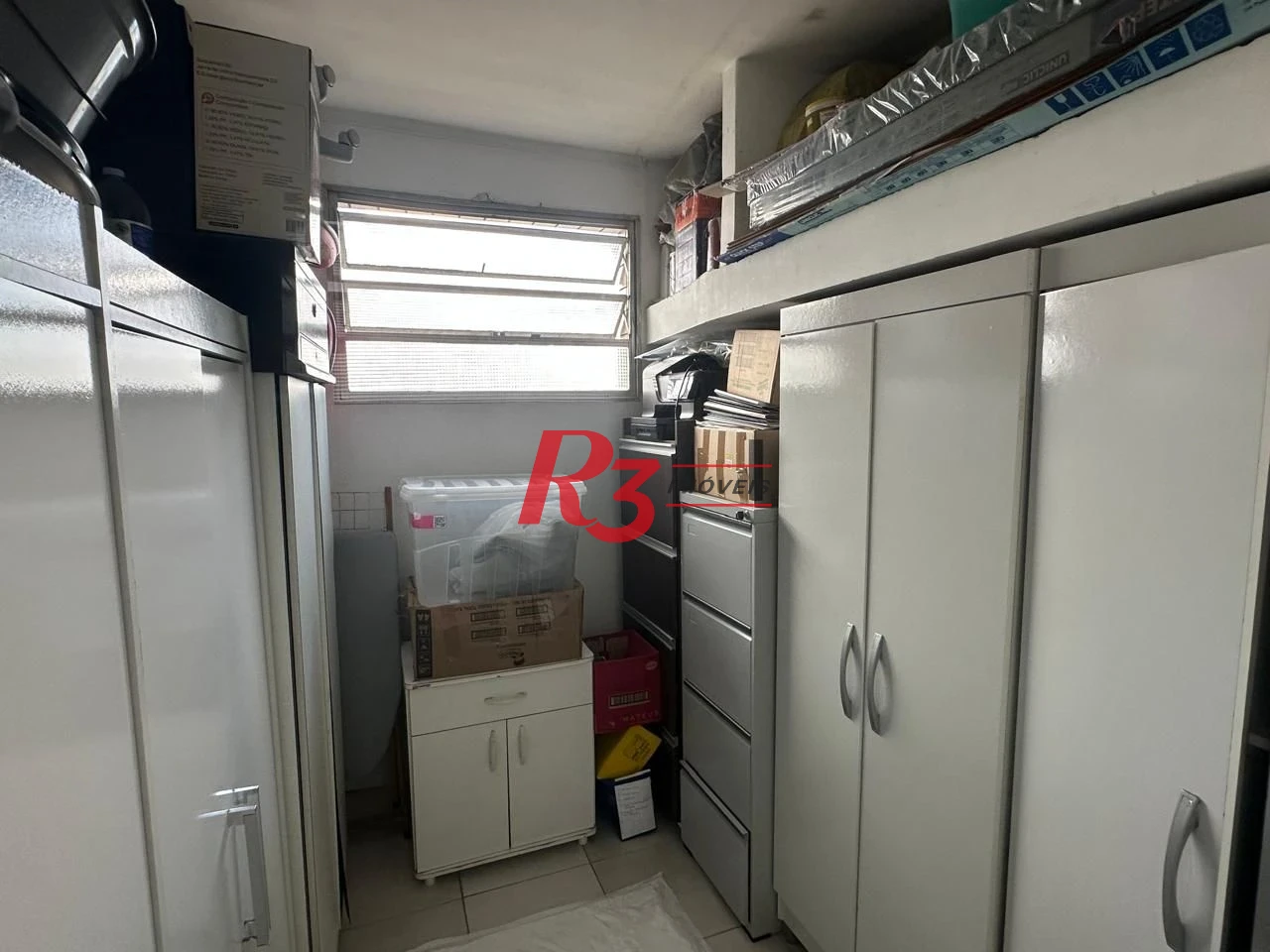 Oportunidade no Gonzaga Reformado 3 dorm. 1 suite, 1 vaga.