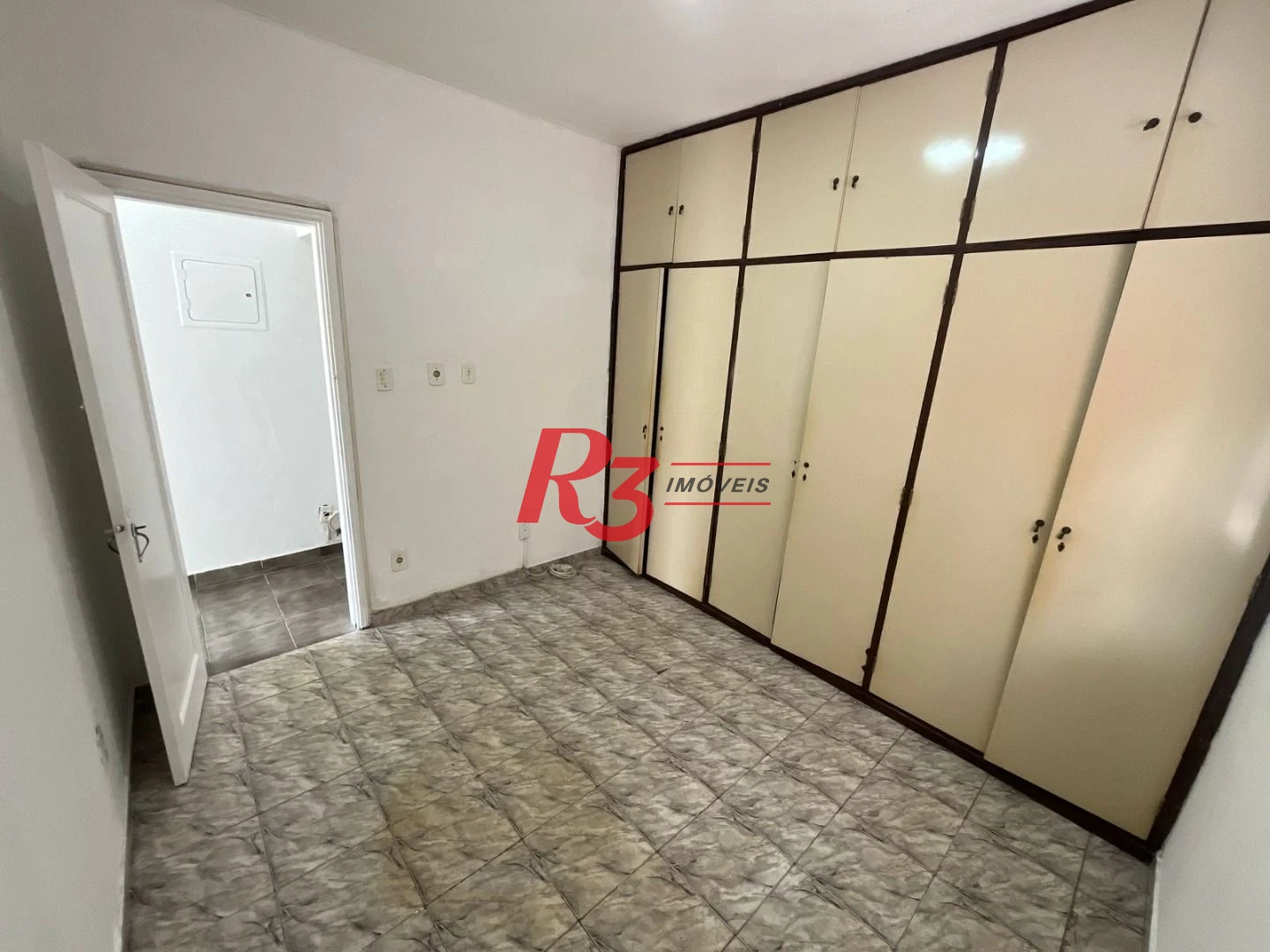Apartamento com 3 dormitórios à venda, 87 m² por R$ 395.000,00 - Marapé - Santos/SP