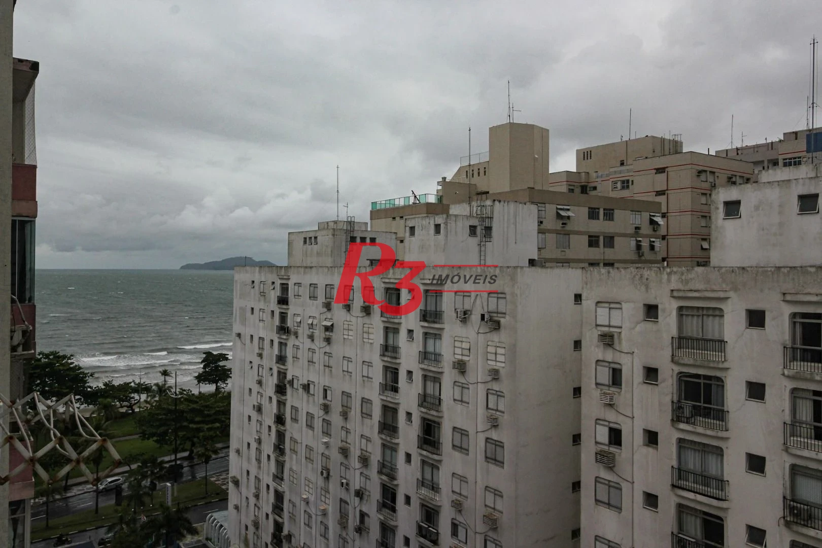 Apartamento com 1 dormitório, 45 m² - venda por R$ 330.000,00 ou aluguel por R$ 2.500,00/mês - Boqueirão - Santos/SP