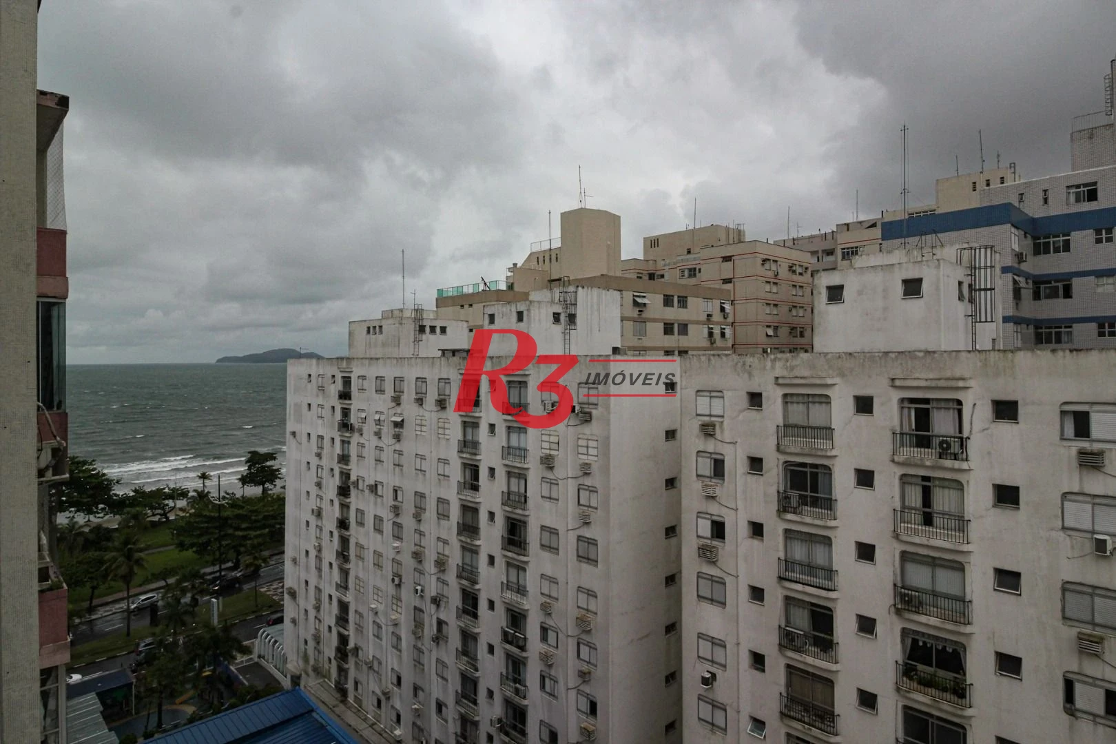 Apartamento com 1 dormitório, 45 m² - venda por R$ 330.000,00 ou aluguel por R$ 2.500,00/mês - Boqueirão - Santos/SP