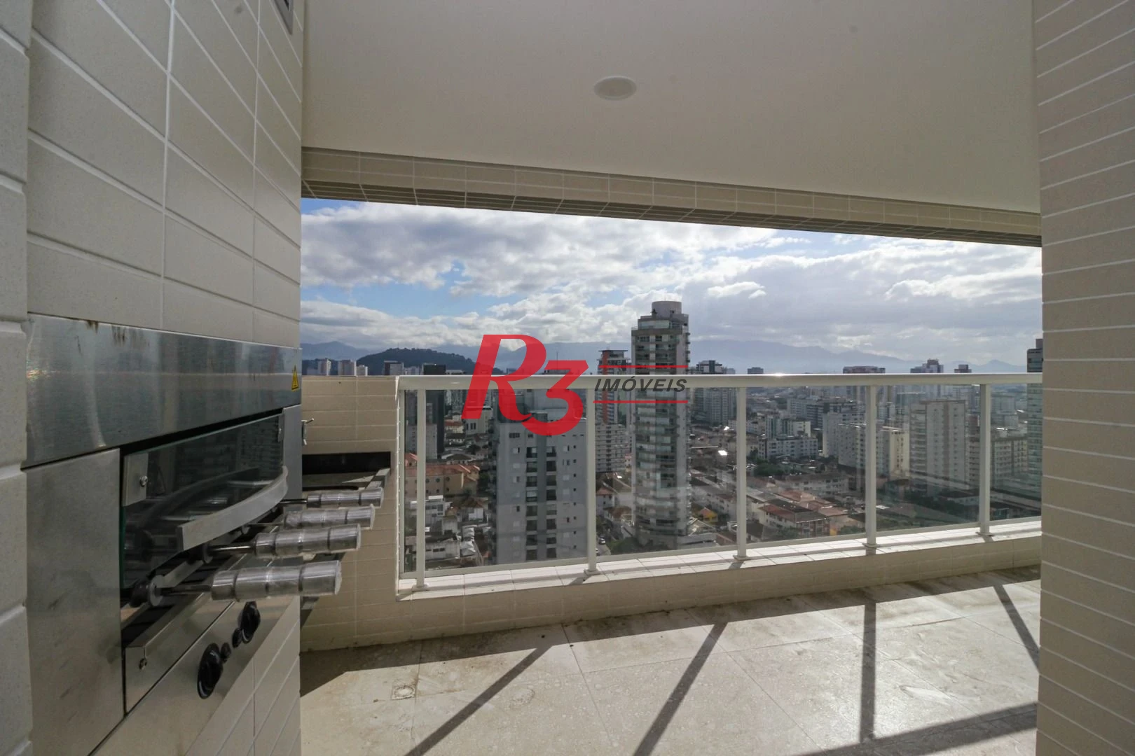 Apartamento com 3 dormitórios à venda, 99 m² por R$ 1.600.000,00 - Gonzaga - Santos/SP