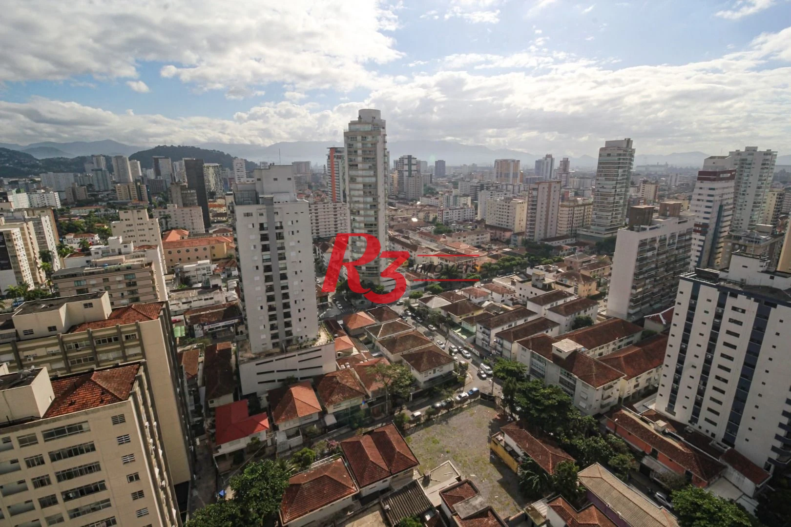 Apartamento com 3 dormitórios à venda, 99 m² por R$ 1.600.000,00 - Gonzaga - Santos/SP