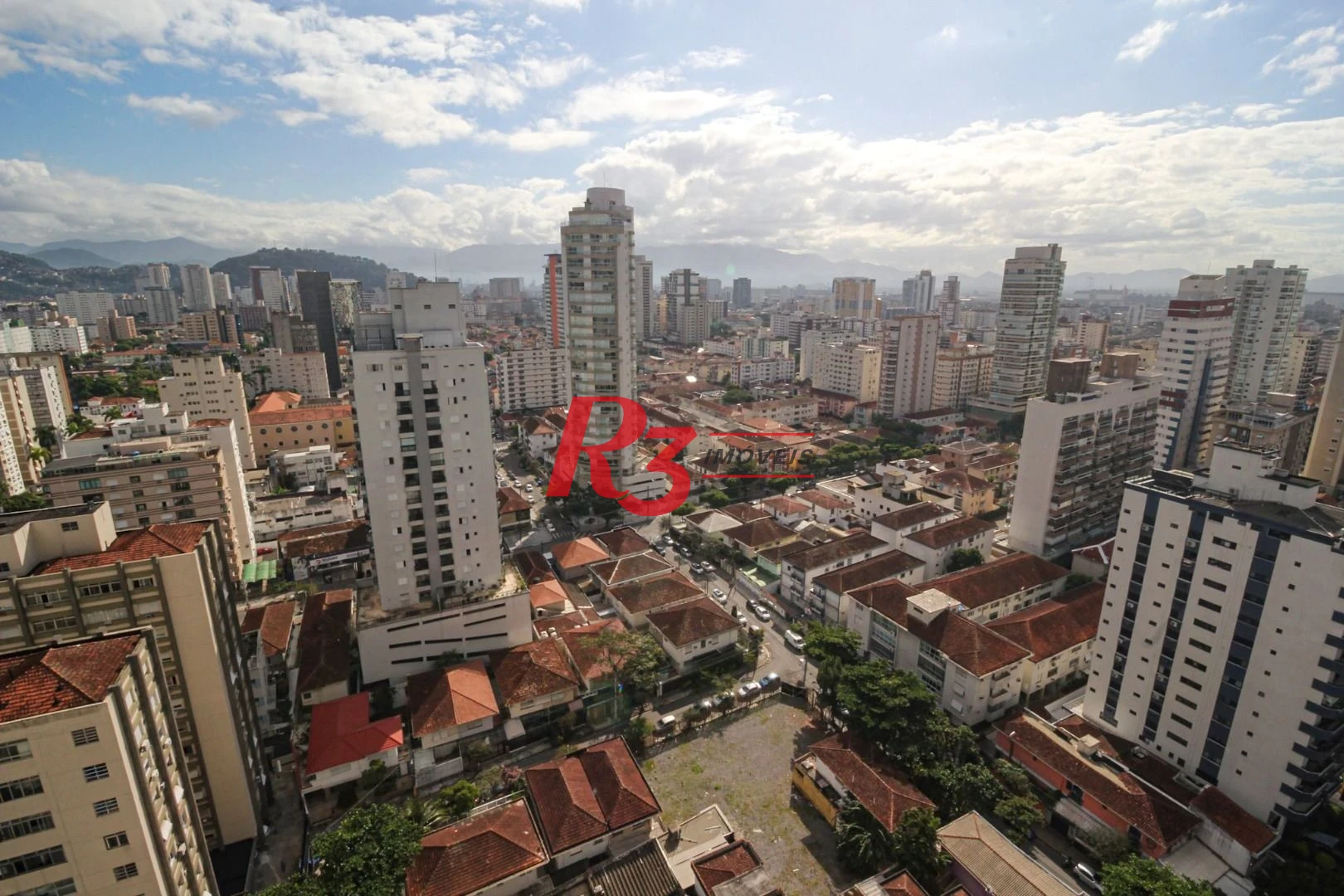 Apartamento com 3 dormitórios à venda, 99 m² por R$ 1.600.000,00 - Gonzaga - Santos/SP