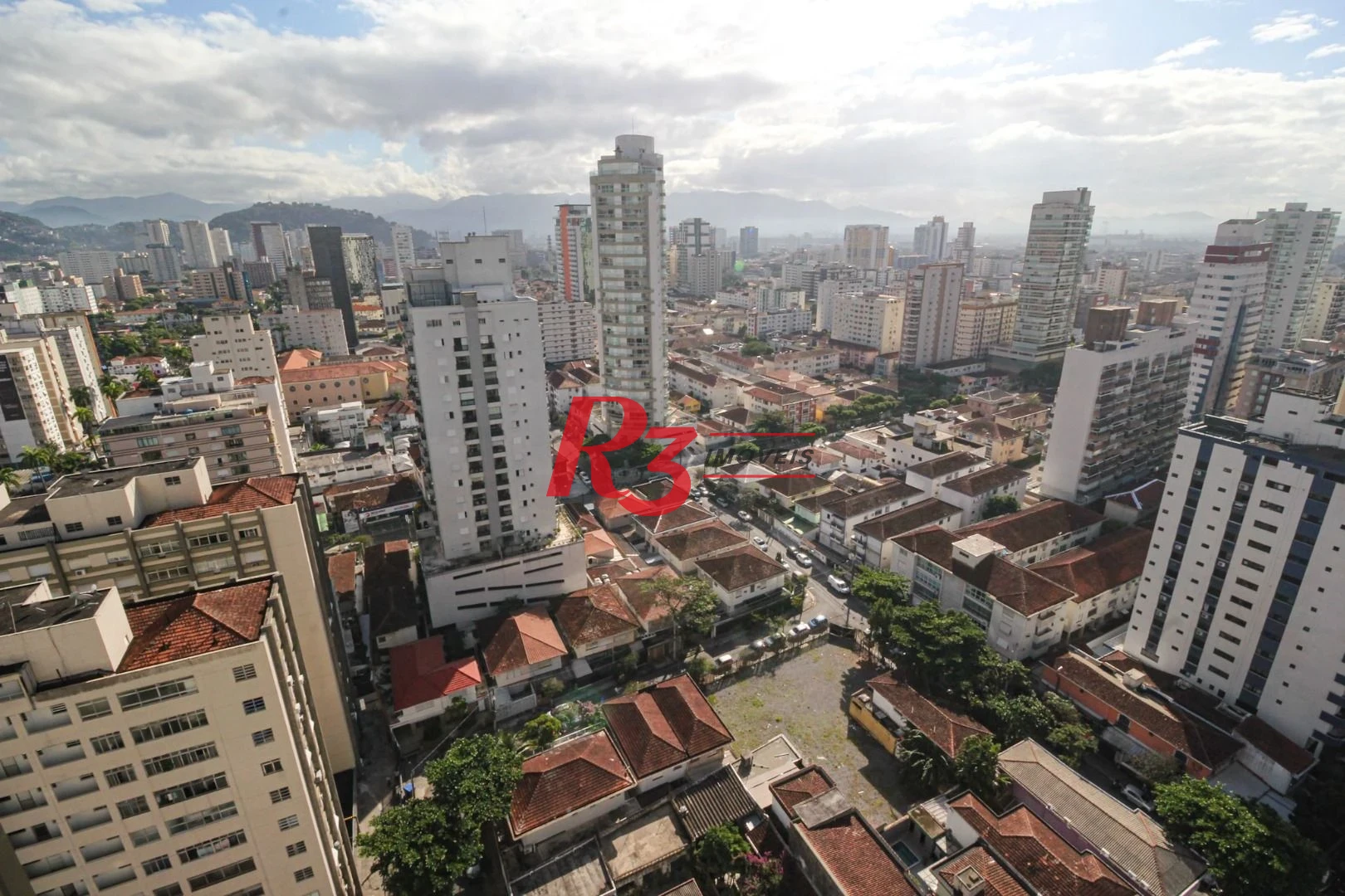Apartamento com 3 dormitórios à venda, 99 m² por R$ 1.600.000,00 - Gonzaga - Santos/SP