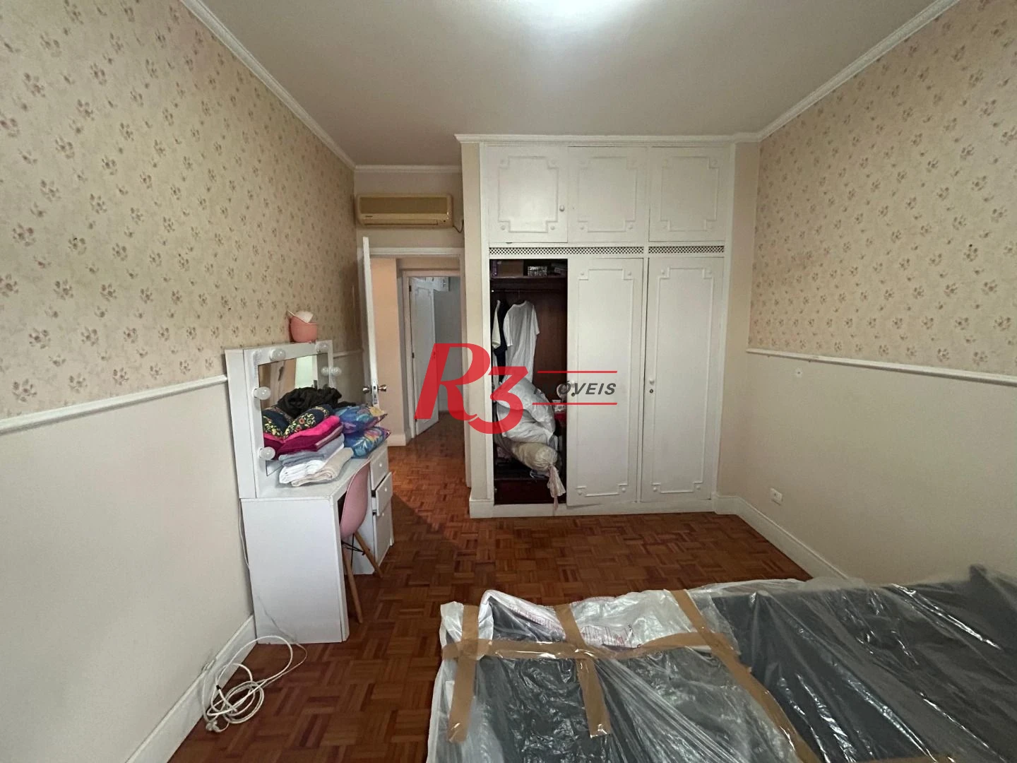 Apartamento com 3 dormitórios à venda, 173 m² por R$ 1.350.000,00 - Ilha Porchat - São Vicente/SP