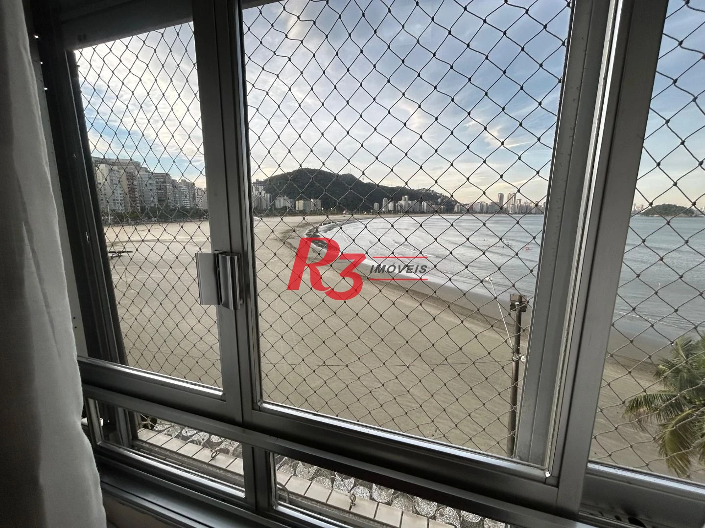 Apartamento com 3 dormitórios à venda, 173 m² por R$ 1.350.000,00 - Ilha Porchat - São Vicente/SP