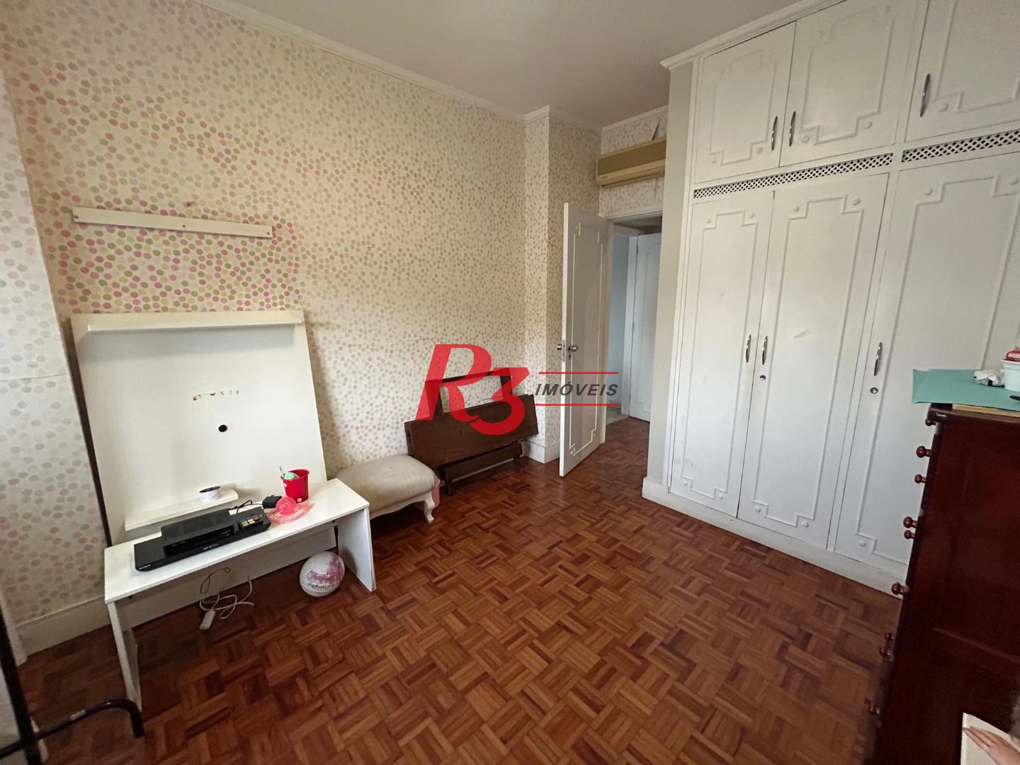Apartamento com 3 dormitórios à venda, 173 m² por R$ 1.350.000,00 - Ilha Porchat - São Vicente/SP