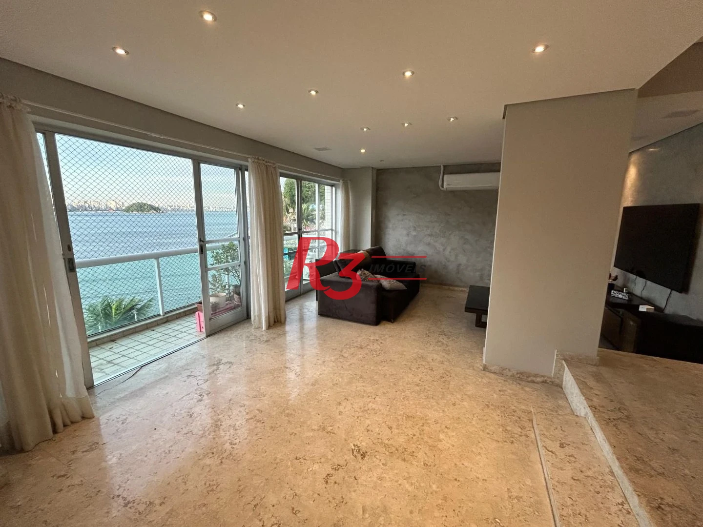 Apartamento com 3 dormitórios à venda, 173 m² por R$ 1.350.000,00 - Ilha Porchat - São Vicente/SP
