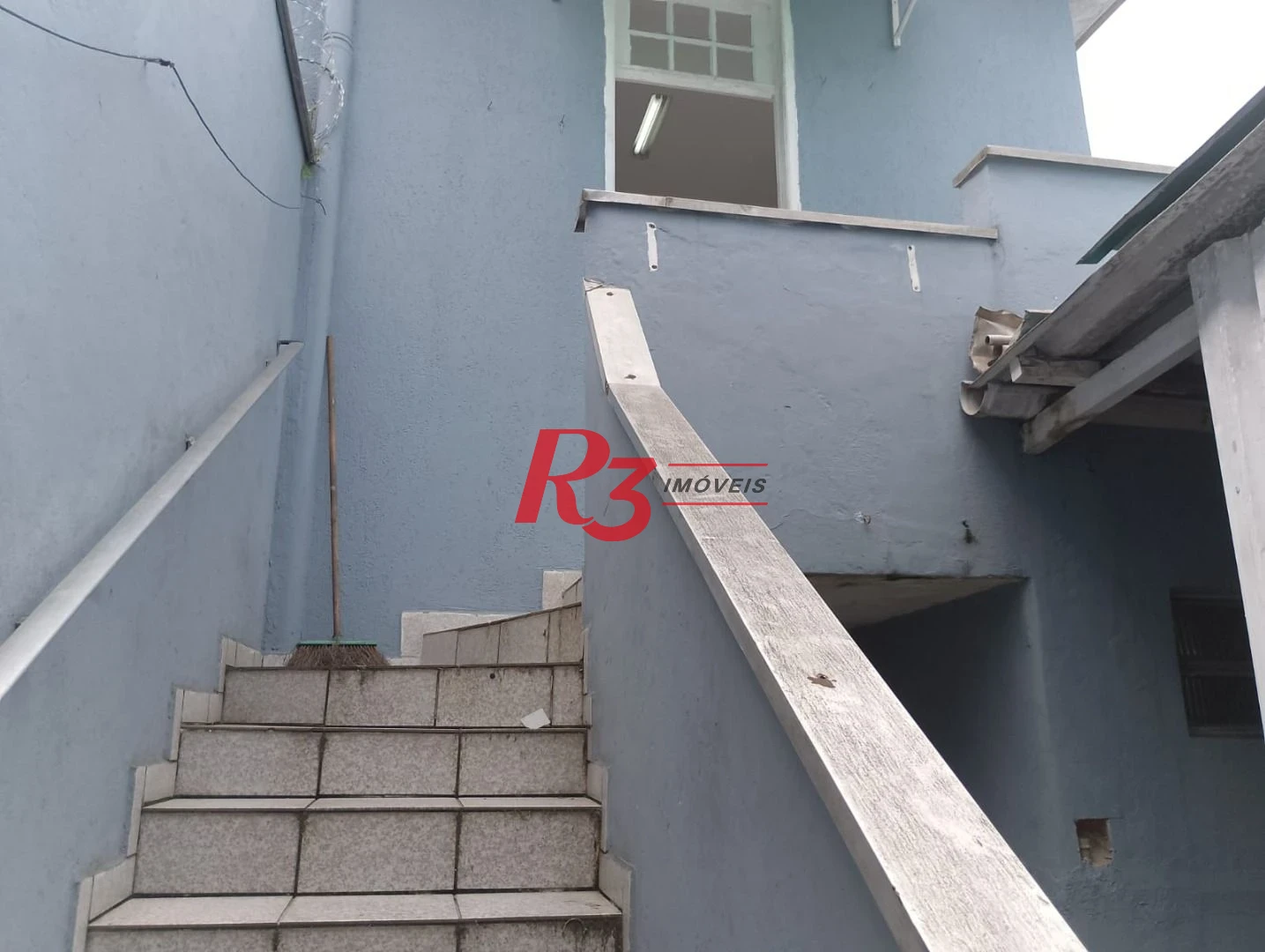 Casa com 2 dormitórios para alugar, 70 m² por R$ 3.000,00/mês - Vila Matias - Santos/SP