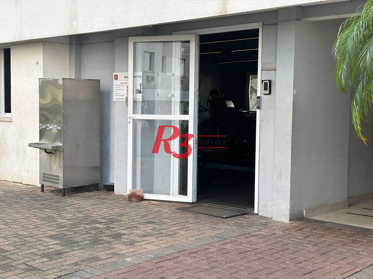 Apartamento com 2 dormitórios à venda, 49 m² por R$ 340.000,00 - Castelo - Santos/SP
