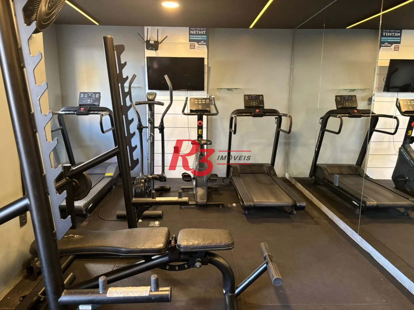 Apartamento com 2 dormitórios à venda, 49 m² por R$ 340.000,00 - Castelo - Santos/SP