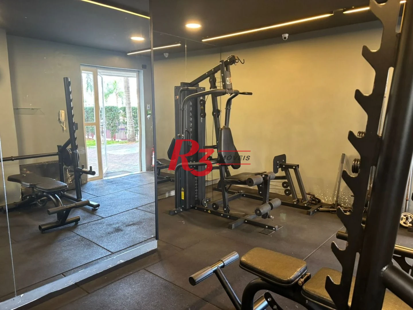Apartamento com 2 dormitórios à venda, 49 m² por R$ 340.000,00 - Castelo - Santos/SP