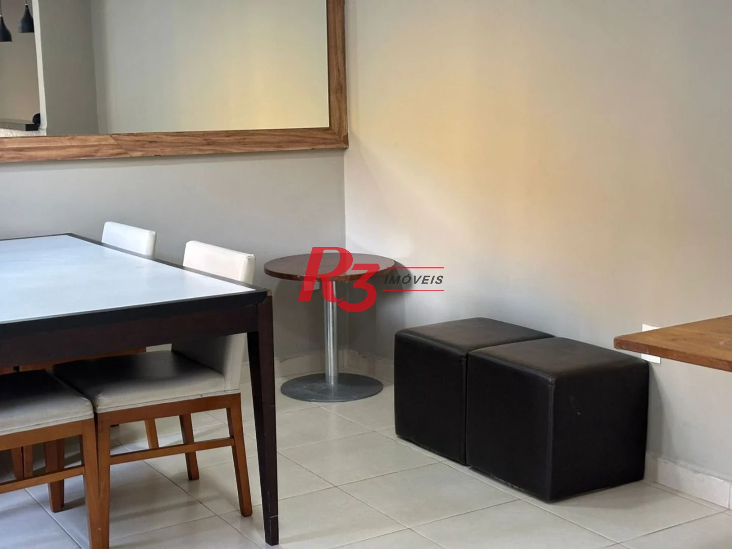 Apartamento com 2 dormitórios à venda, 49 m² por R$ 340.000,00 - Castelo - Santos/SP
