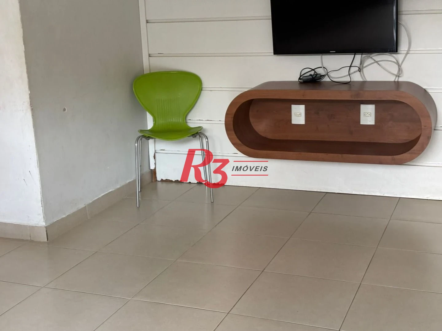 Apartamento com 2 dormitórios à venda, 49 m² por R$ 340.000,00 - Castelo - Santos/SP