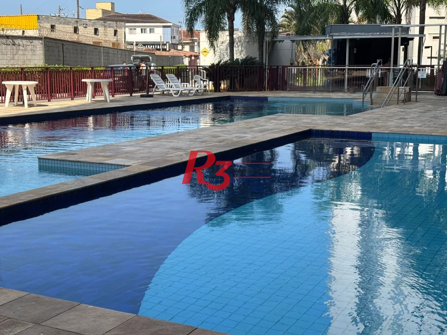 Apartamento com 2 dormitórios à venda, 49 m² por R$ 340.000,00 - Castelo - Santos/SP