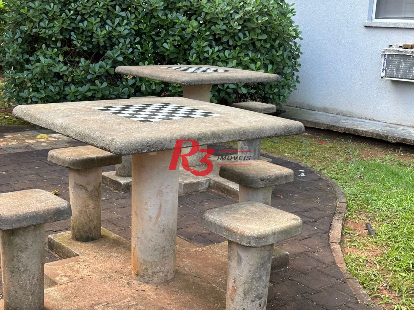 Apartamento com 2 dormitórios à venda, 49 m² por R$ 340.000,00 - Castelo - Santos/SP
