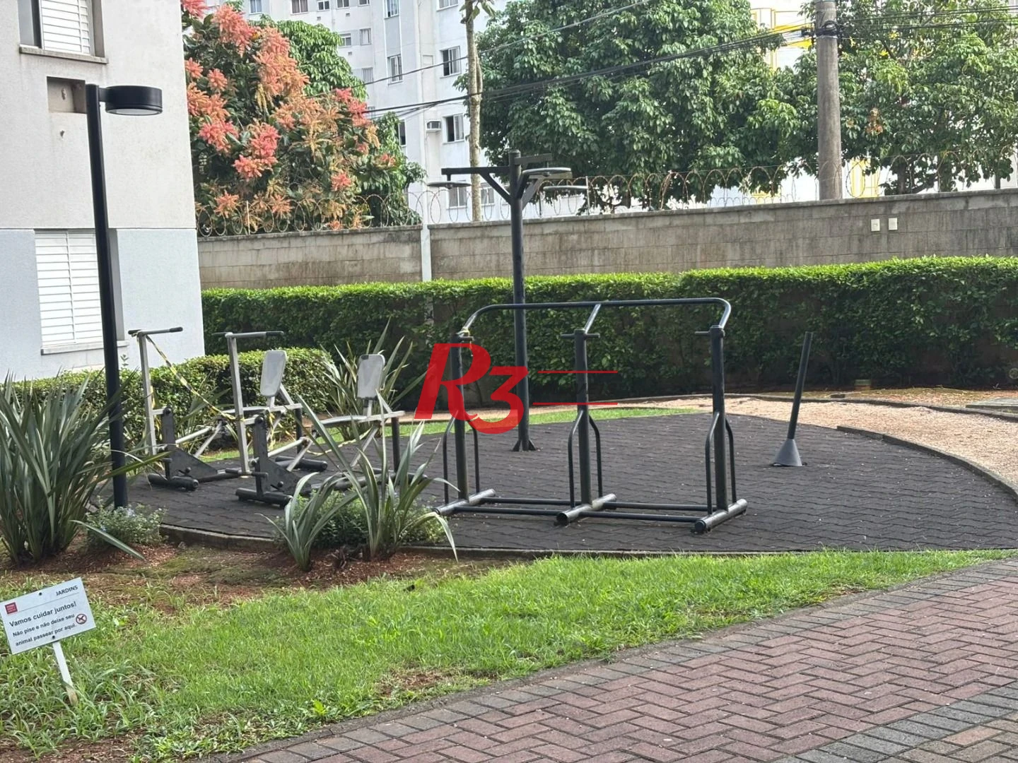 Apartamento com 2 dormitórios à venda, 49 m² por R$ 340.000,00 - Castelo - Santos/SP