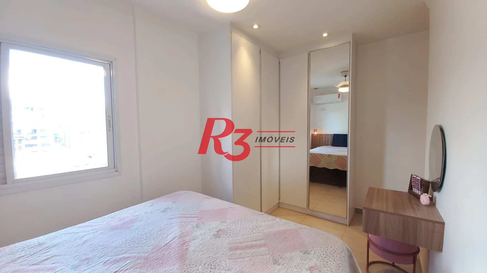 Apartamento com 2 dormitórios à venda, 68 m² por R$ 620.000,00 - Campo Grande - Santos/SP