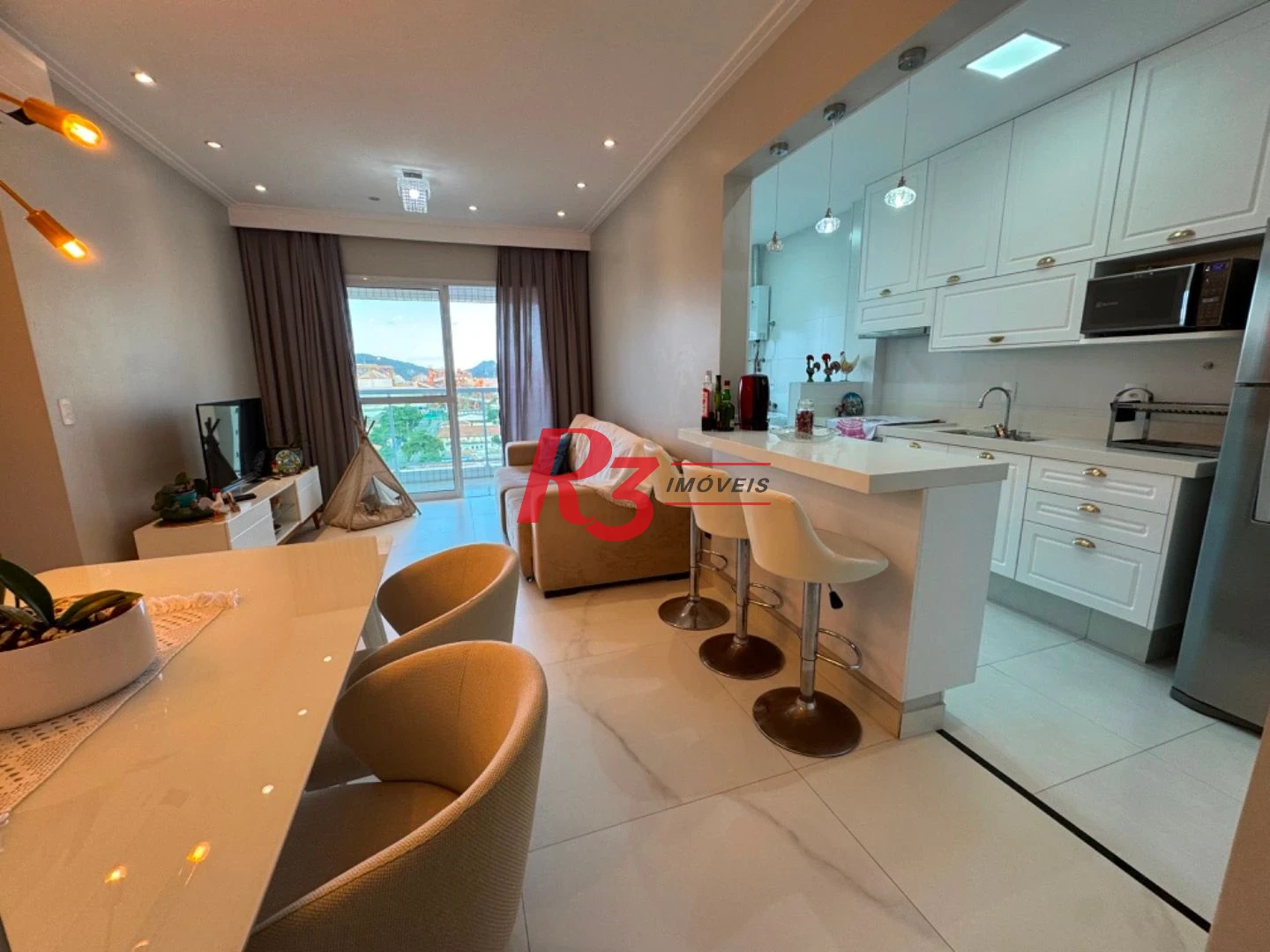 Apartamento com 2 dormitórios para alugar, 73 m² por R$ 6.900,02/mês - Ponta da Praia - Santos/SP