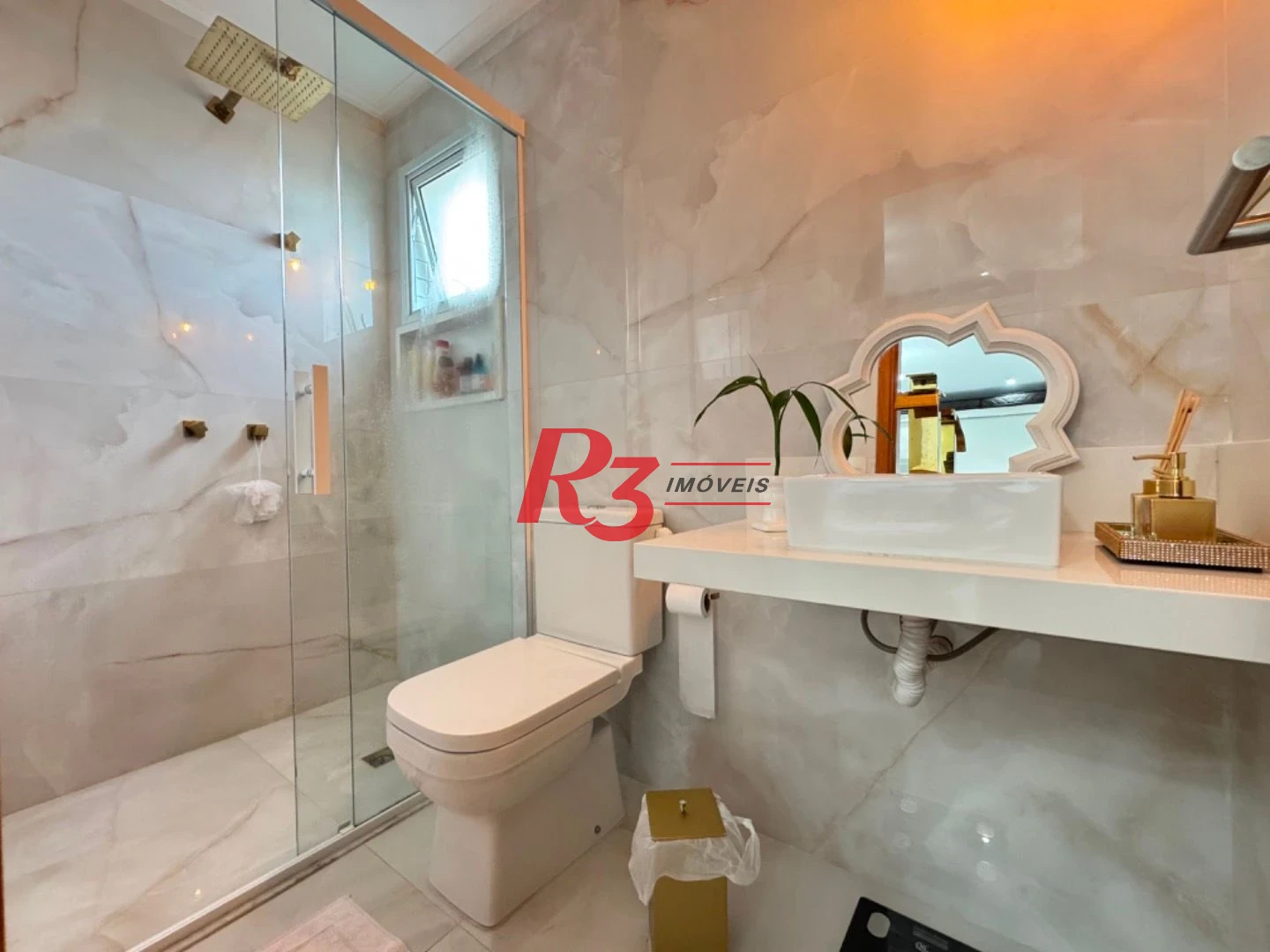 Apartamento com 2 dormitórios para alugar, 73 m² por R$ 6.900,02/mês - Ponta da Praia - Santos/SP