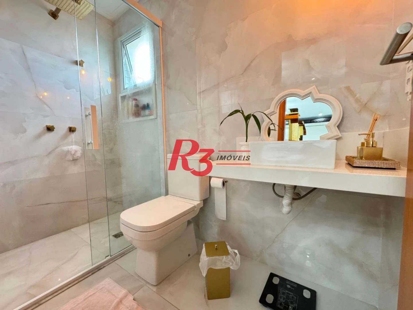 Apartamento com 2 dormitórios para alugar, 73 m² por R$ 6.900,02/mês - Ponta da Praia - Santos/SP
