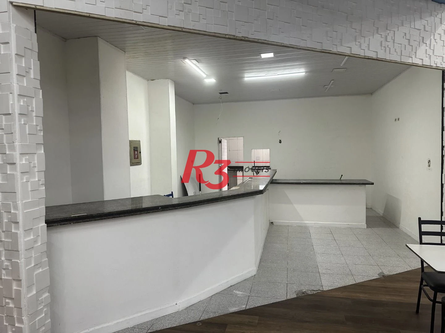 Ótimo Espaço para Seu Restaurante no Coração de São Vicente – Rua Frei Gaspar