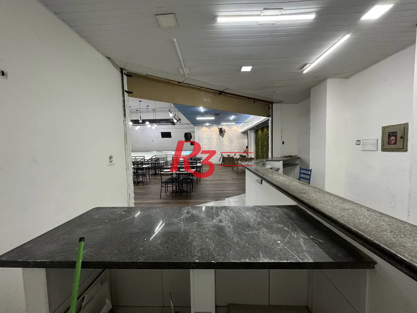 Ótimo Espaço para Seu Restaurante no Coração de São Vicente – Rua Frei Gaspar