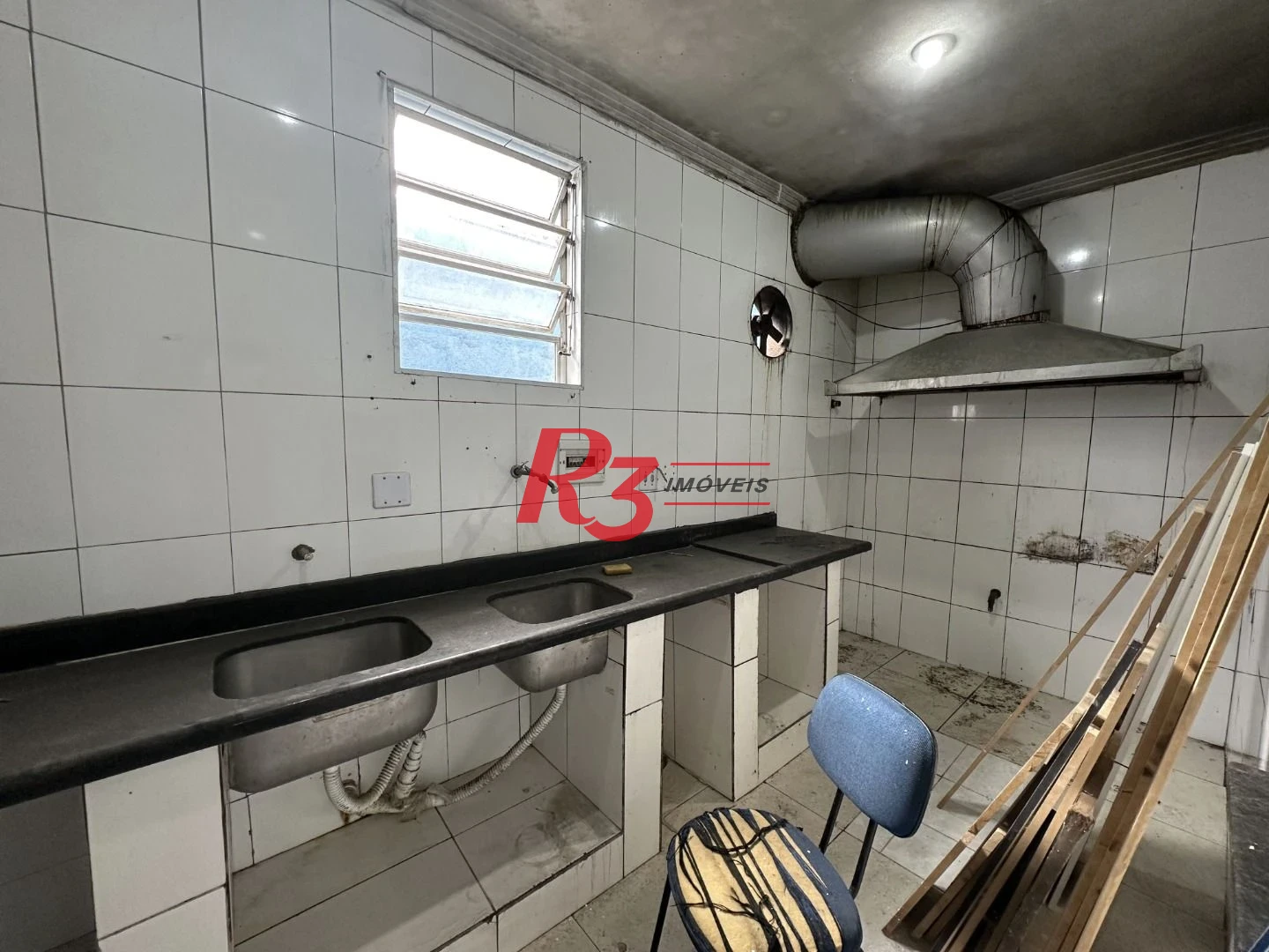 Ótimo Espaço para Seu Restaurante no Coração de São Vicente – Rua Frei Gaspar