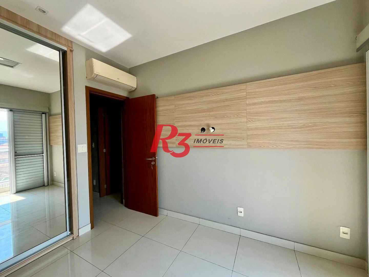 Apartamento com 3 dormitórios à venda, 100 m² por R$ 1.300.000,00 - Boqueirão - Santos/SP