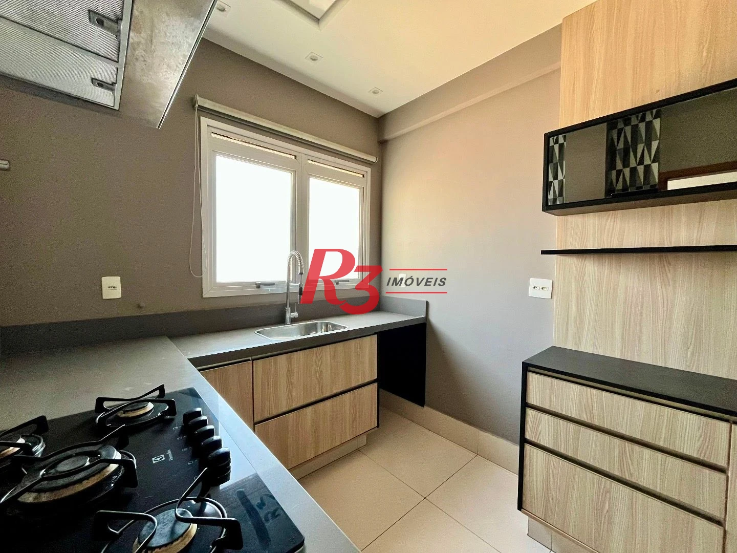 Apartamento com 3 dormitórios à venda, 100 m² por R$ 1.300.000,00 - Boqueirão - Santos/SP