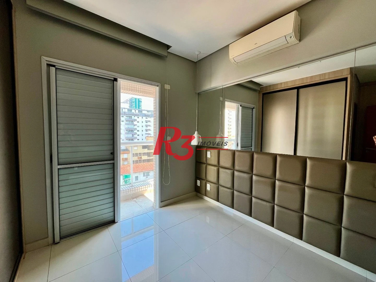 Apartamento com 3 dormitórios à venda, 100 m² por R$ 1.300.000,00 - Boqueirão - Santos/SP