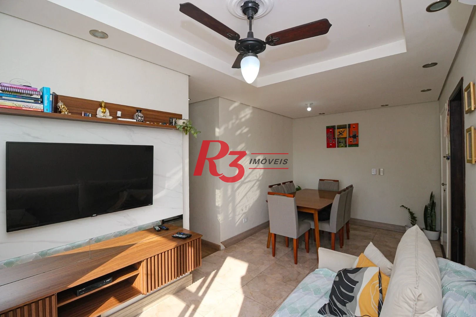 Apartamento com 2 dormitórios à venda, 54 m² por R$ 342.000,00 - Morro Nova Cintra - Santos/SP