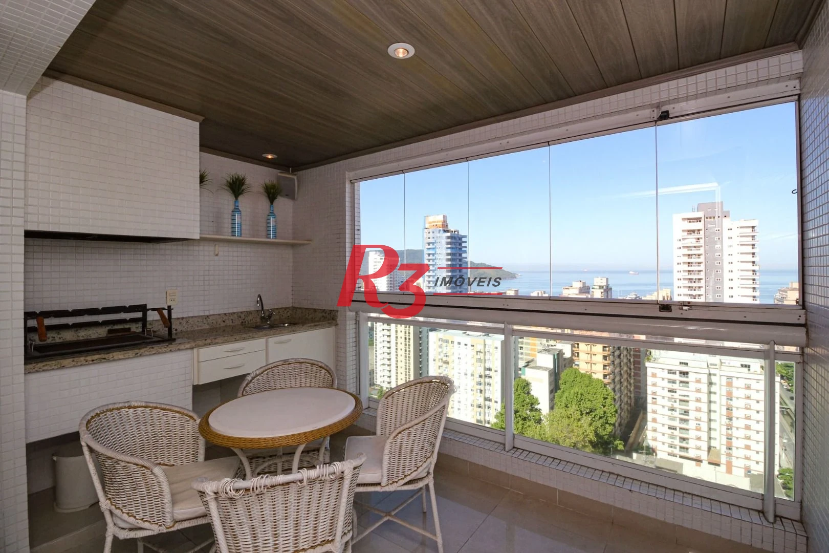 Apartamento com 3 dormitórios à venda, 232 m² por R$ 3.800.000,00 - Embaré - Santos/SP