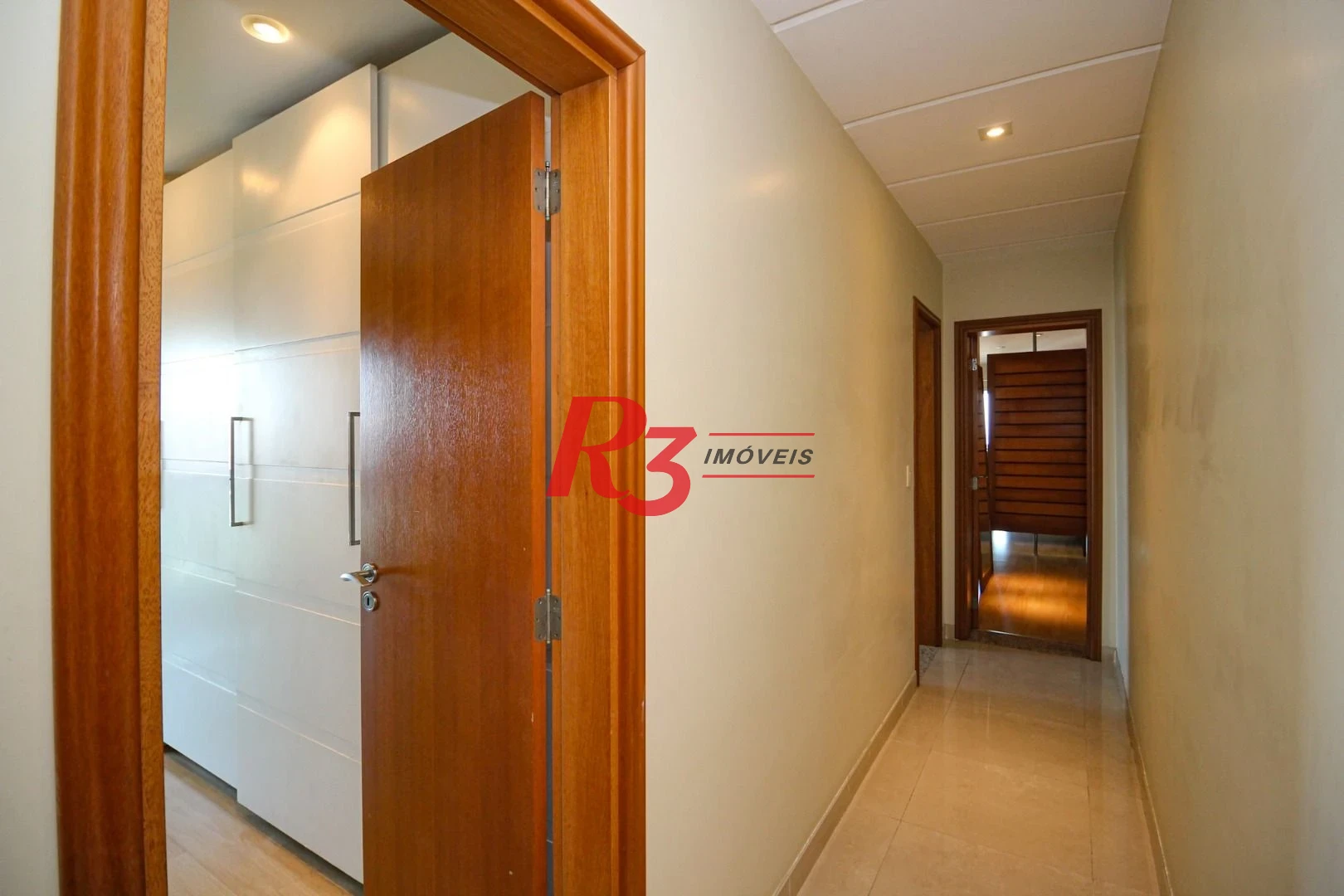 Apartamento com 3 dormitórios à venda, 232 m² por R$ 3.800.000,00 - Embaré - Santos/SP